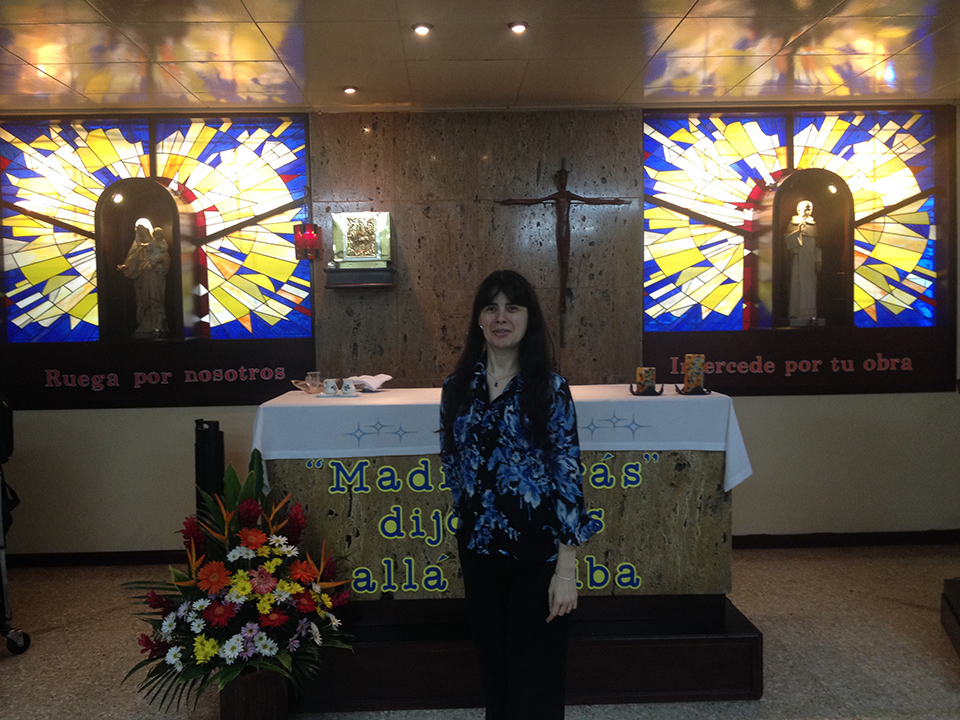 Canto en actividades religiosas Ministerio de Silvia Rodriguez